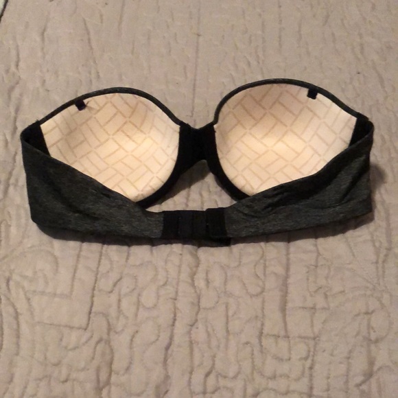 Victoria’s Secret strapless bra - Picture 2 of 3